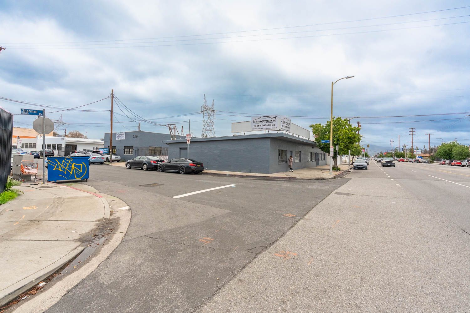 11811 Sherman Way